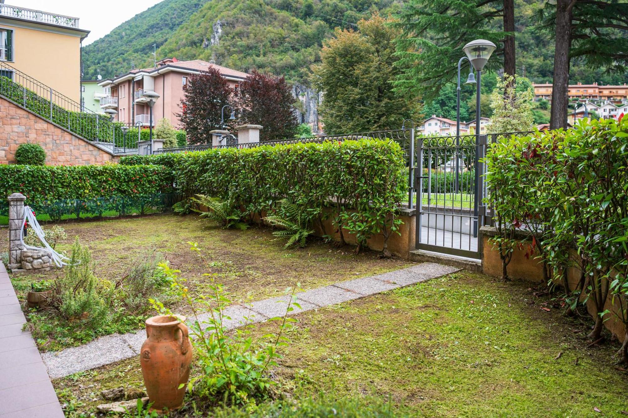 Como Palace San Pellegrino Terme Exterior foto